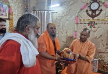 CM Yogi Adityanath Offers Prayers at Shri Dudheshwarnath Temple, Seeks Prosperity and Well-being for Uttar Pradesh
