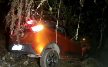 Bus and car collaps, 4 injured: Moradabad