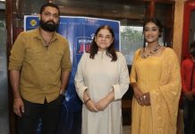 Maneka Gandhi watches 777 Charlie in delhi with star cast of movie Rakshit shetty & sangeetha sringeri