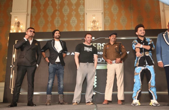 Penyanyi terkenal Honey Singh dan Vineet Kumar meluncurkan aplikasi Toddy baru mereka