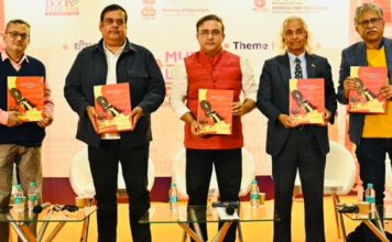 Filmmaker Rahul Mittra lauds first encyclopaedia on cinema in Hindi at World Book Fair