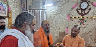 CM Yogi Adityanath Offers Prayers at Shri Dudheshwarnath Temple, Seeks Prosperity and Well-being for Uttar Pradesh